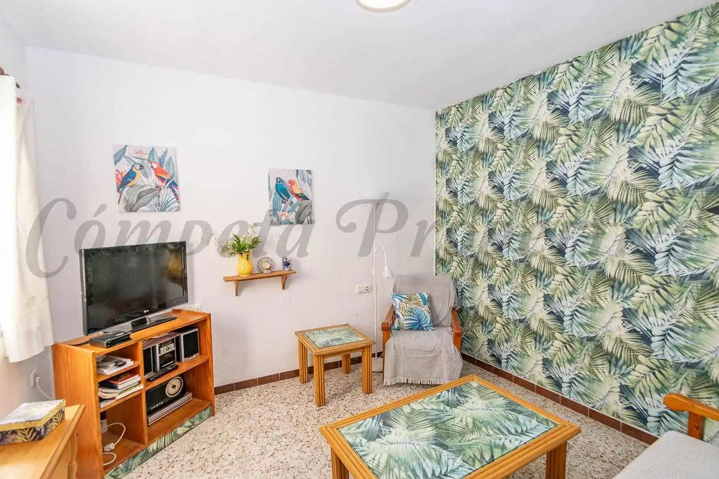 Sala d'estar de Casa o xalet en venda en Torrox amb Terrassa i Balcó