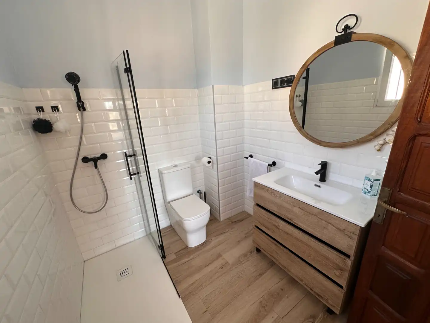 Badezimmer von Haus oder Chalet zum Verkauf in Mont-roig del Camp mit Klimaanlage, Heizung und Privatgarten