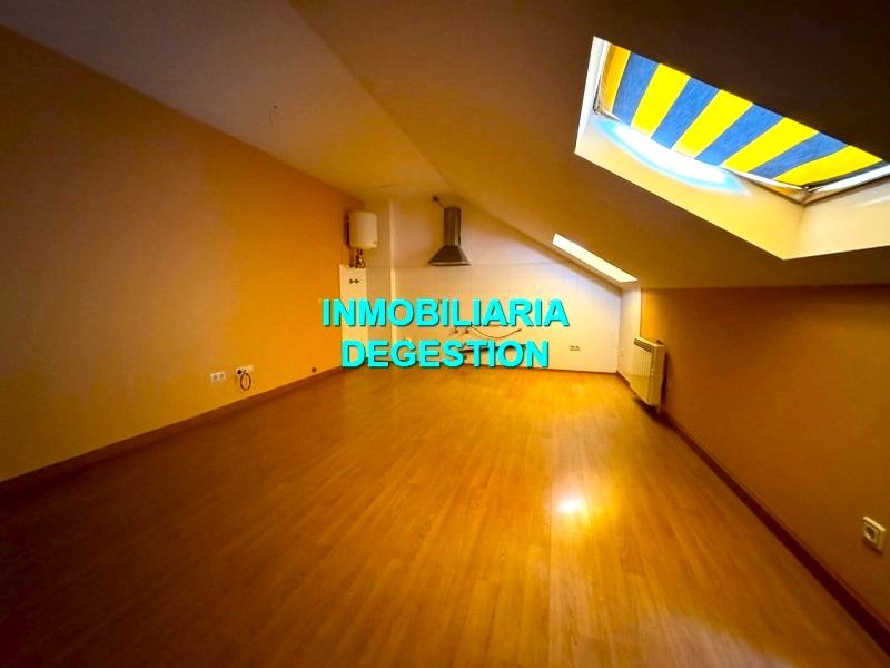 Flat for sale in Úbeda  with Air Conditioner, Parquet flooring and Furnished