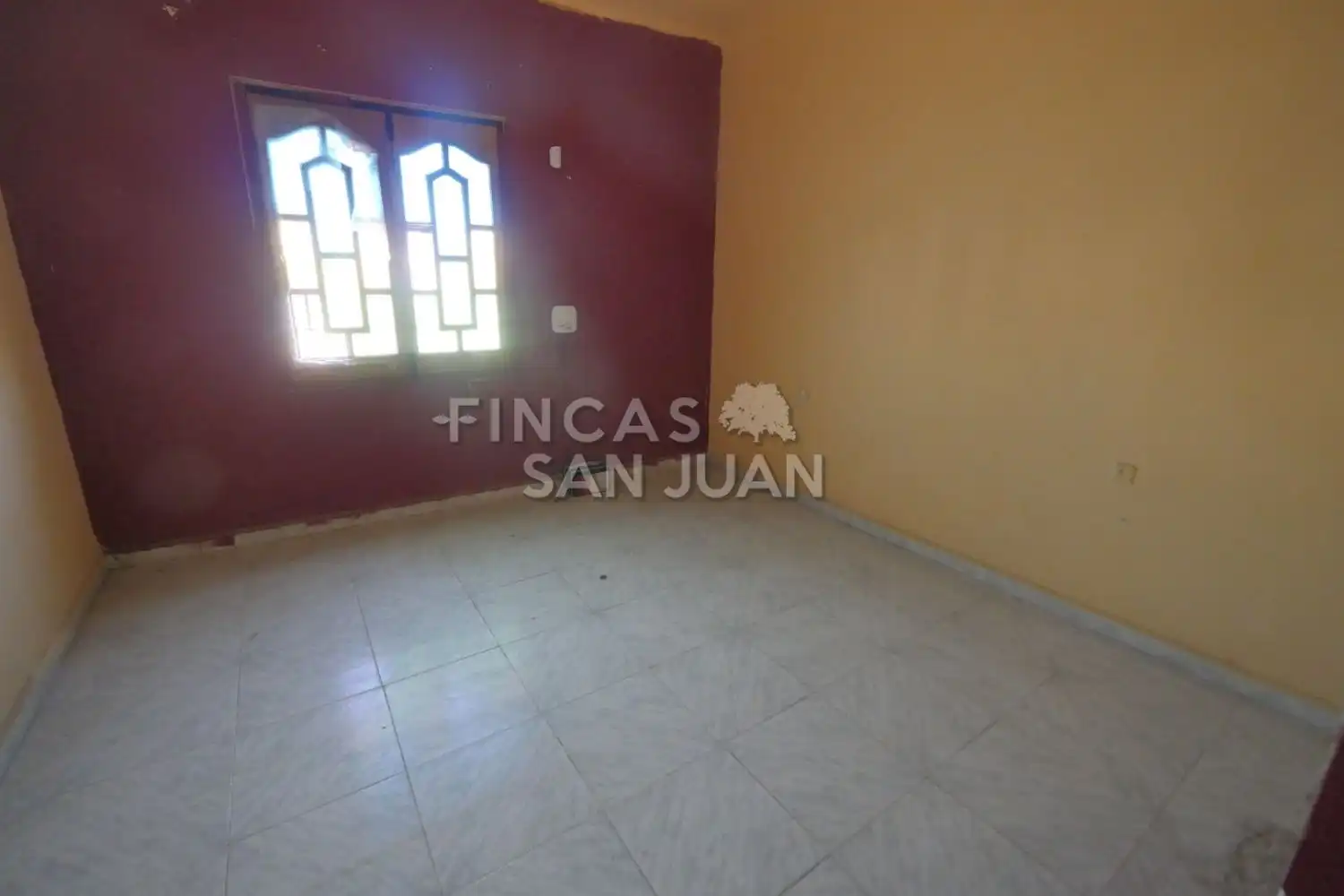 Habitación de Piso en venta en Crevillent con Balcón