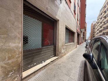 Gewerbefläche zum Verkauf in Carrer del Treball 10