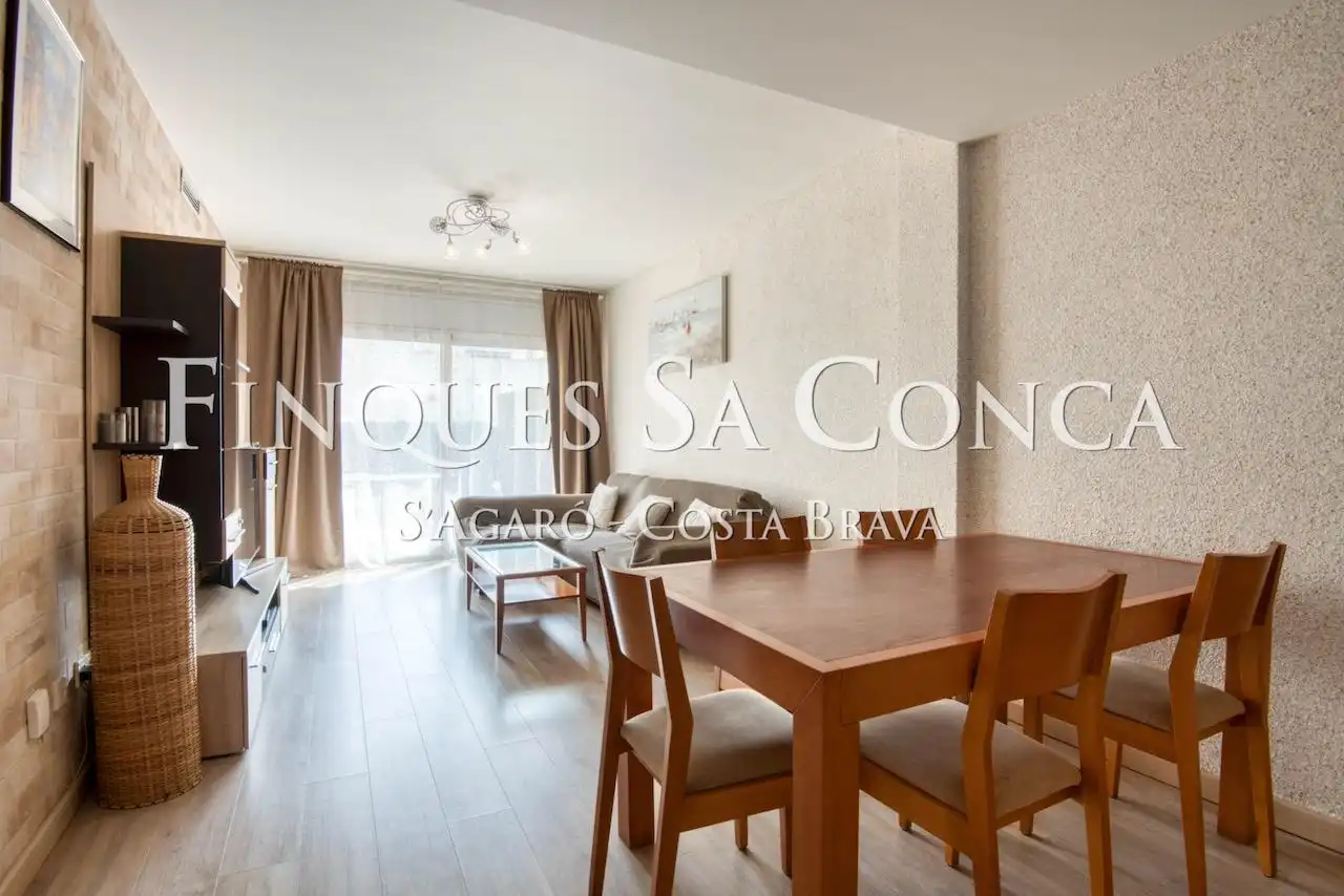 Habitación de Casa adosada en venta en Castell d'Aro, Platja d'Aro i s'Agaró con Aire acondicionado, Calefacción y Amueblado