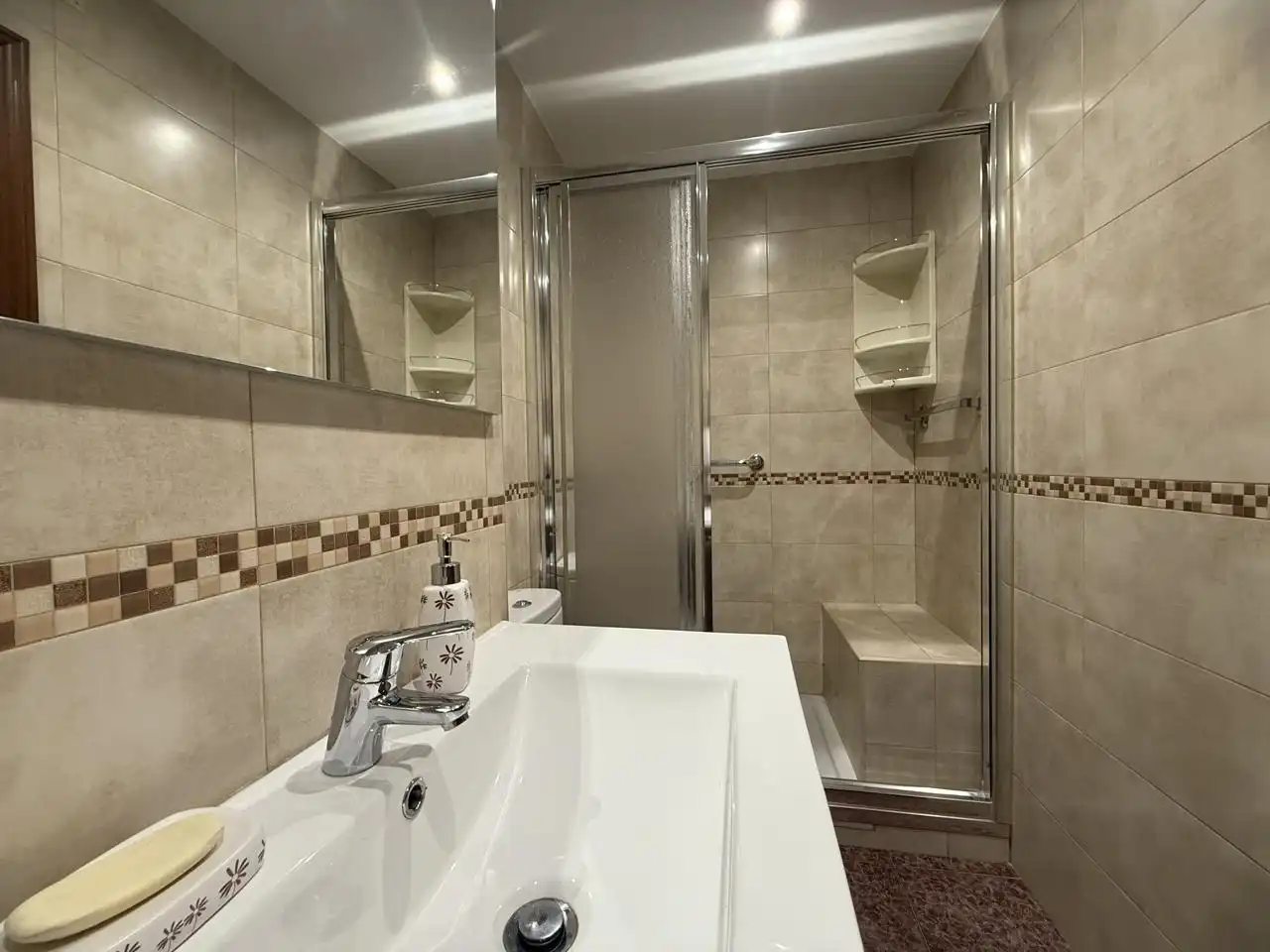 Baño de Piso en venta en Madrid con Calefacción y Terraza