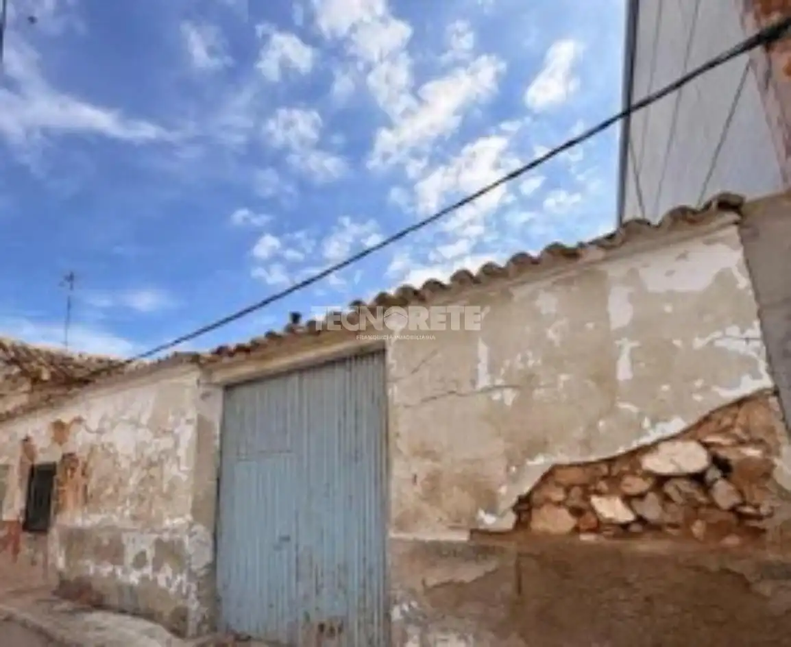Casa adosada en venda en Cabañas de Yepes