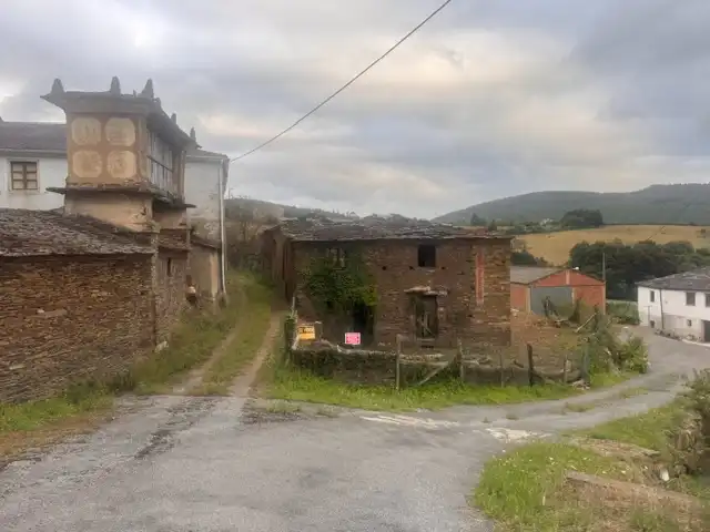 Country homes for sale in Trabada