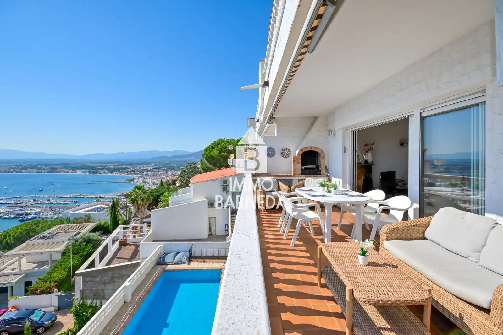 Exterior view of Flat for sale in Roses  with Air Conditioner, Heating and Terrace