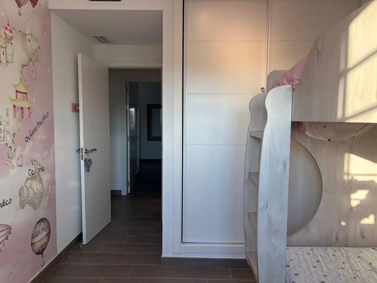 Casa adosada en venta en Alhaurín de la Torre con Aire acondicionado, Terraza y Trastero