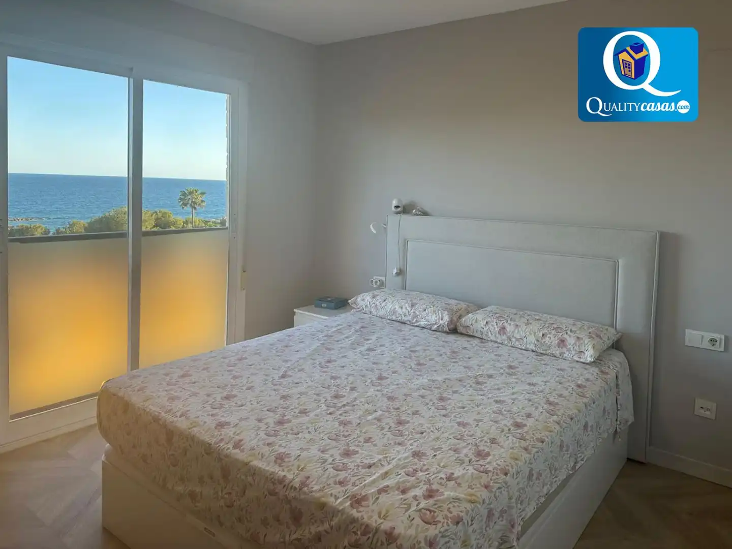 Habitación de Ático de alquiler en El Campello con Aire acondicionado y Terraza