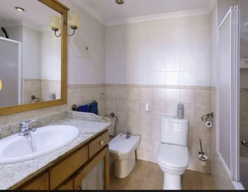 Baño de Piso en venta en Málaga con Aire acondicionado, Terraza y Amueblado