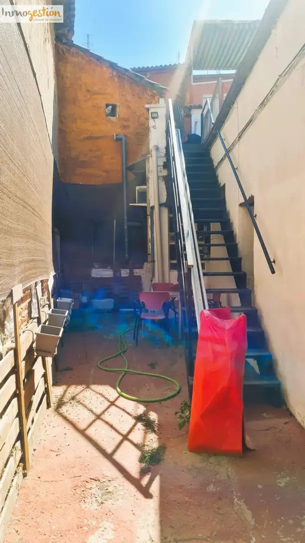 Gewerbefläche zum Verkauf in Tudela de Duero, imagen 40