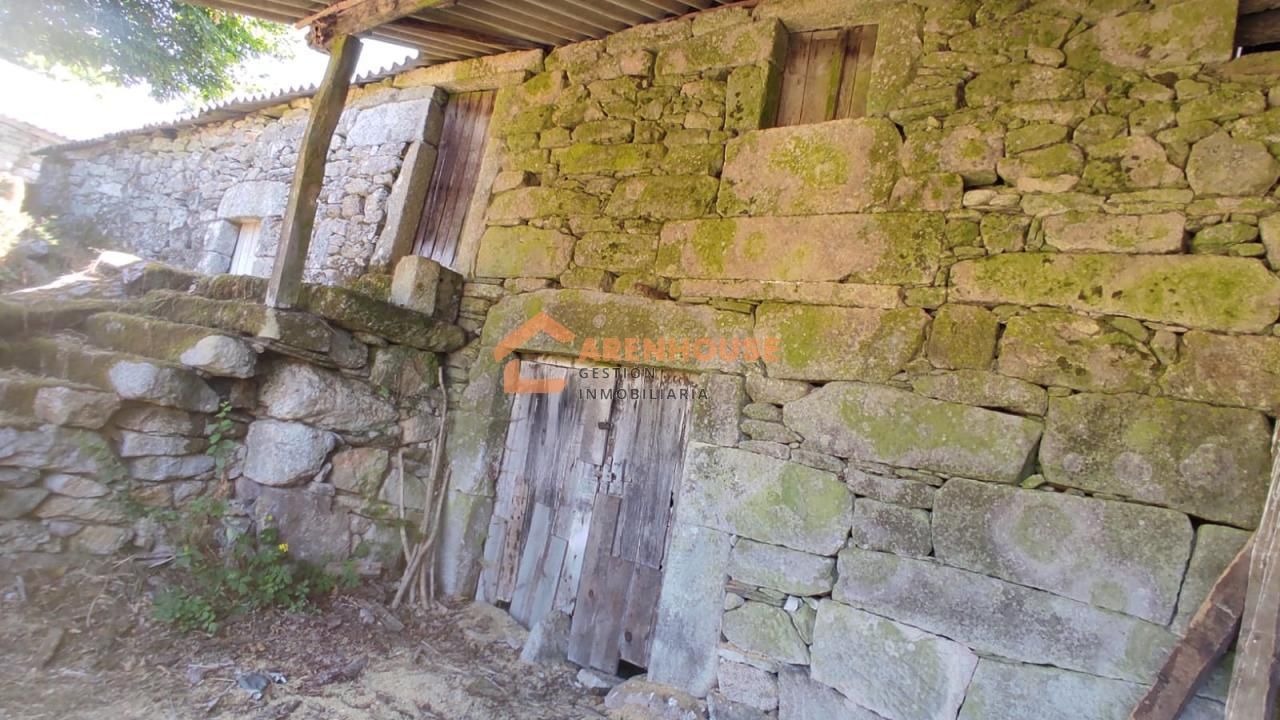 Vista exterior de Casa o chalet en venta en O Carballiño   con Jardín privado, Trastero y Balcón