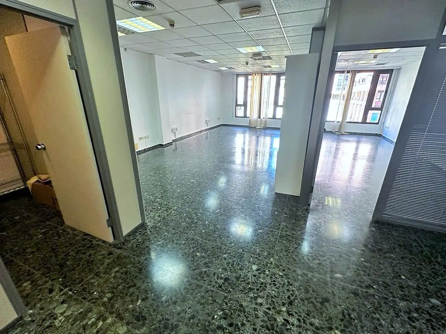 Büro zur Miete in Valencia mit Klimaanlage