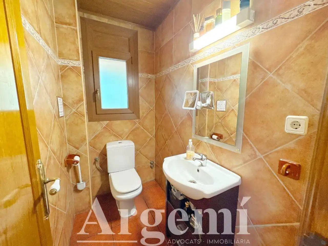 Baño de Casa adosada en venta en Palau-solità i Plegamans con Calefacción, Jardín privado y Trastero