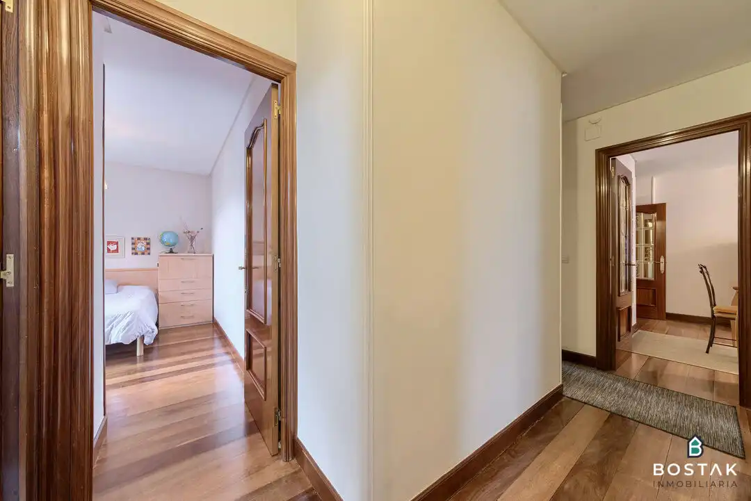 Piso en venta en Bilbao  con Calefacción, Trastero y Amueblado