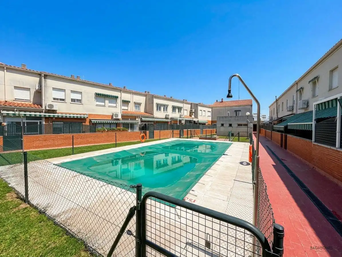 Adossat amb piscina en venda a Calle de los Generosos, imagen 21