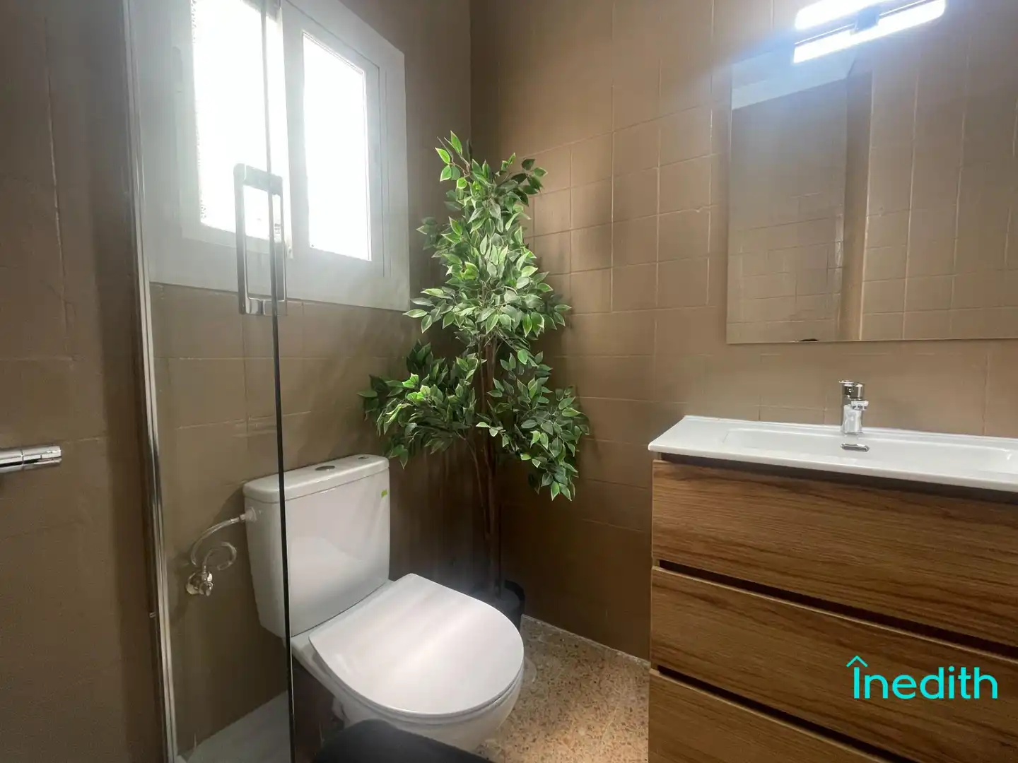Baño de Piso en venta en El Prat de Llobregat con Calefacción, Parquet y Terraza