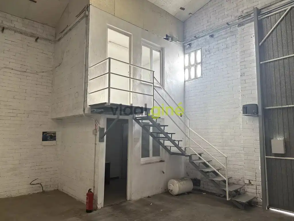 Industrial building for sale in Passatge Carretera, imagen 4