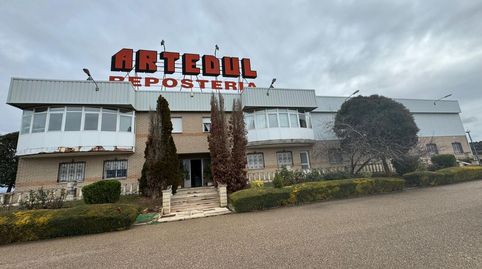 Foto 2 von Fabrikhallen zum Verkauf in La Sequera de Haza , Burgos