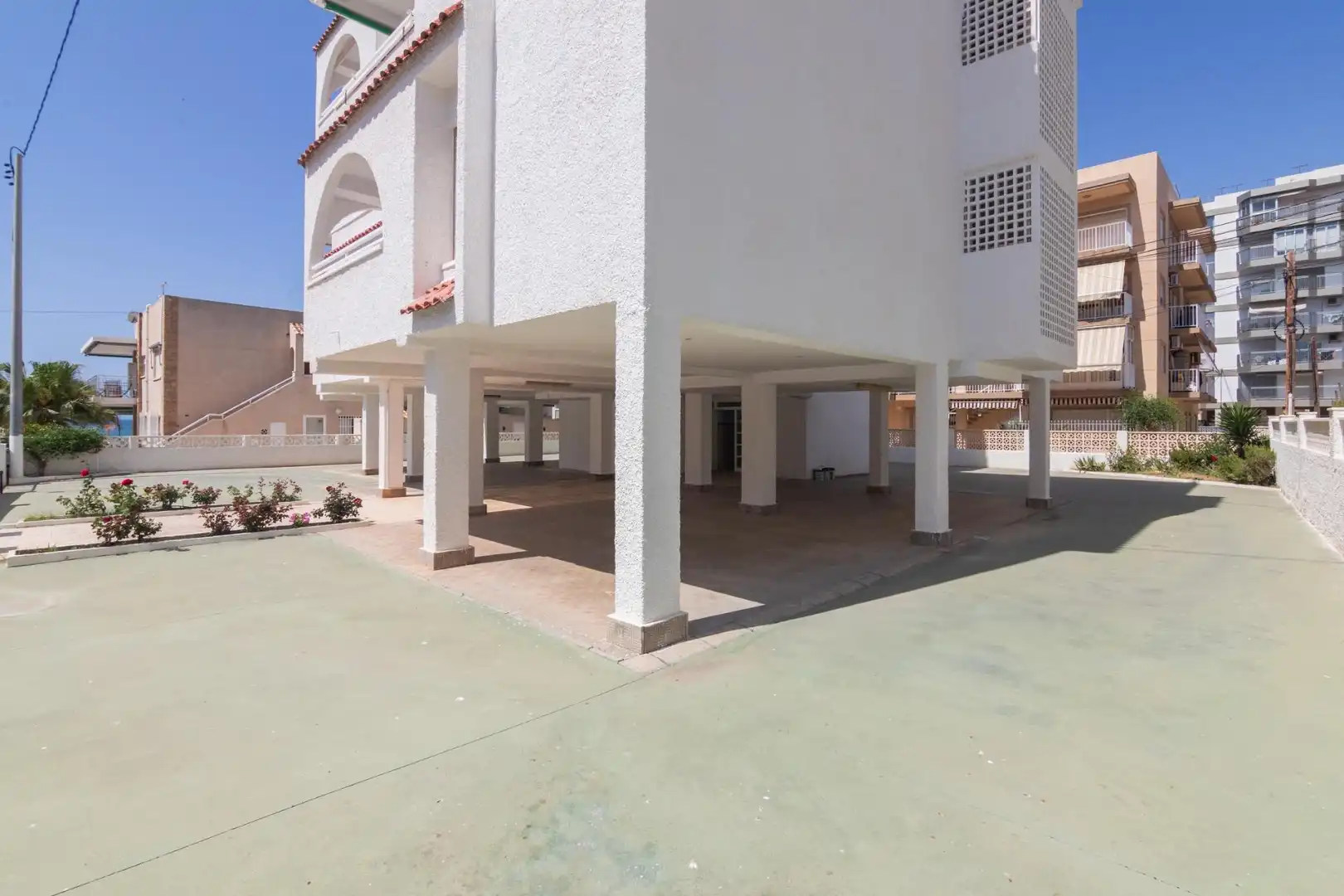 Vista exterior de Pis en venda en Santa Pola amb Aire condicionat, Calefacció i Terrassa