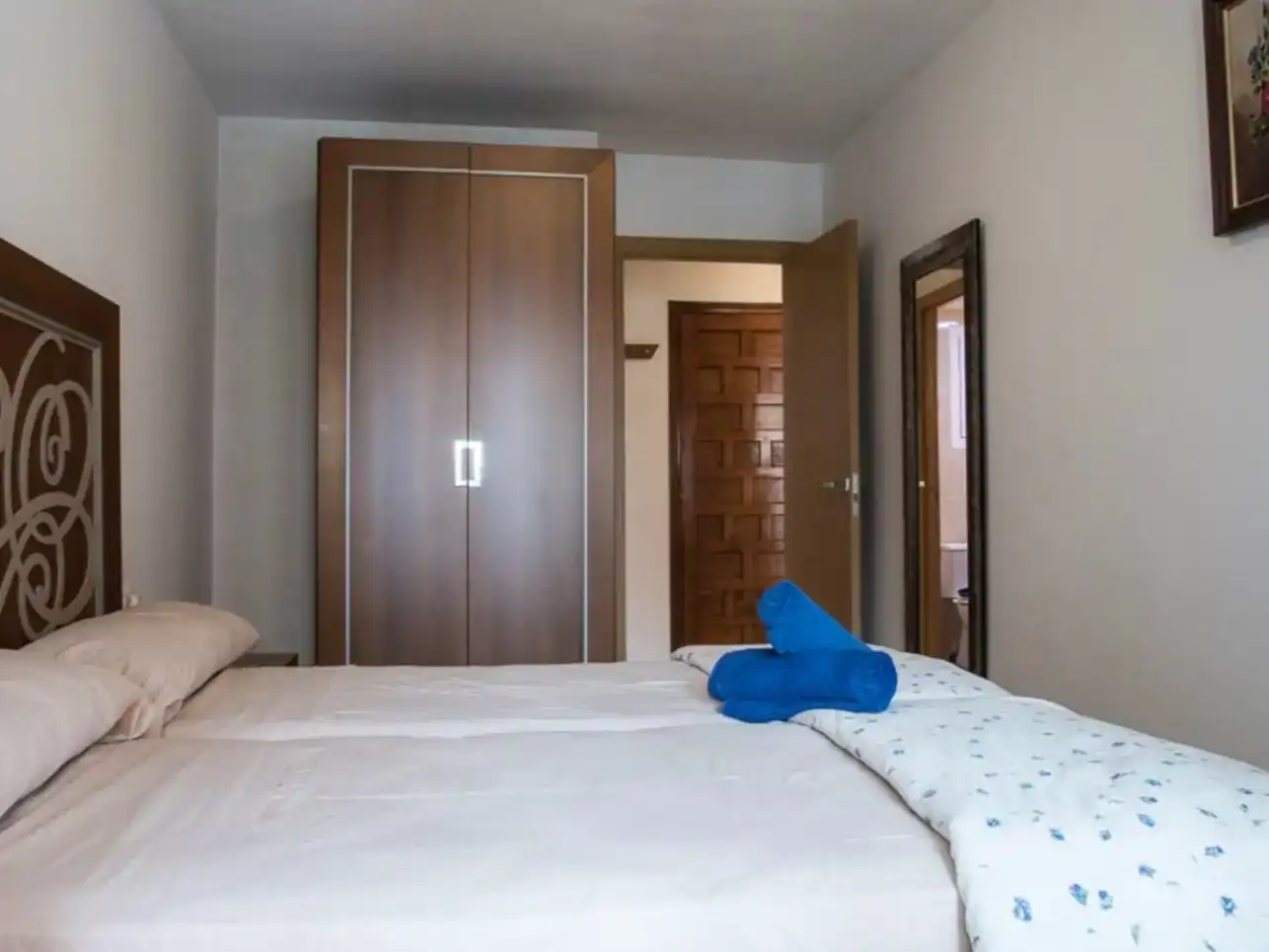 Schlafzimmer von Wohnung zur Miete in Benidorm mit Klimaanlage, Schwimmbad und Balkon