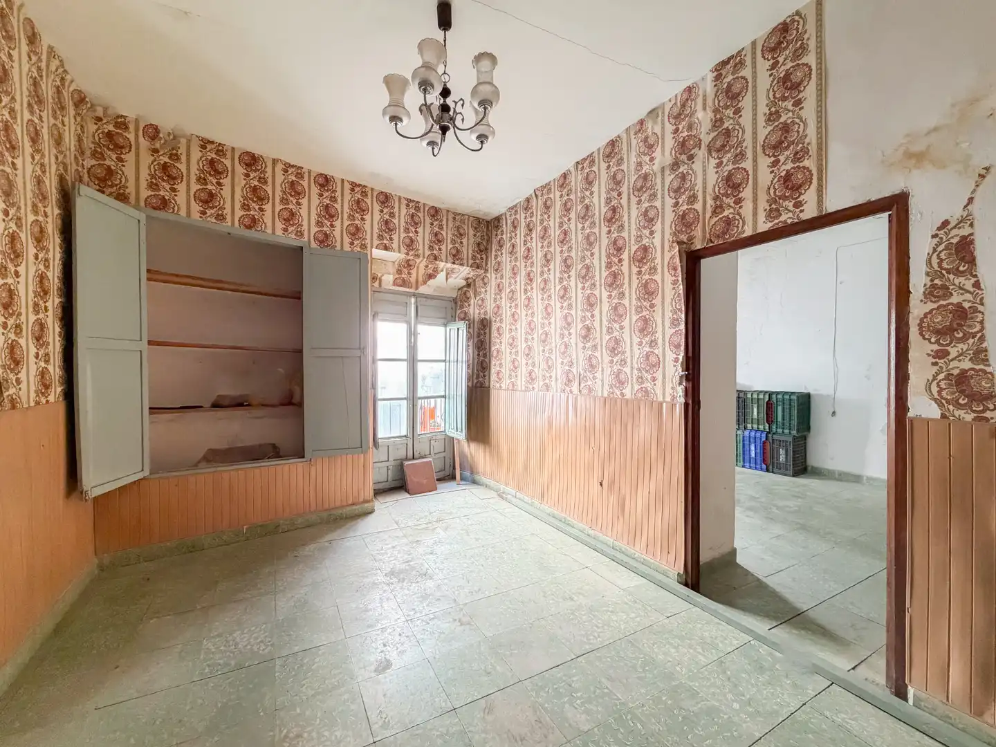 Sala d'estar de Casa o xalet en venda en Cazorla amb Terrassa i Balcó