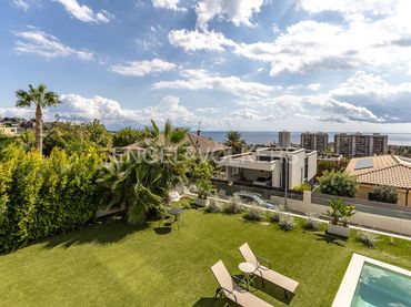 Casa con piscina en venta en Teià