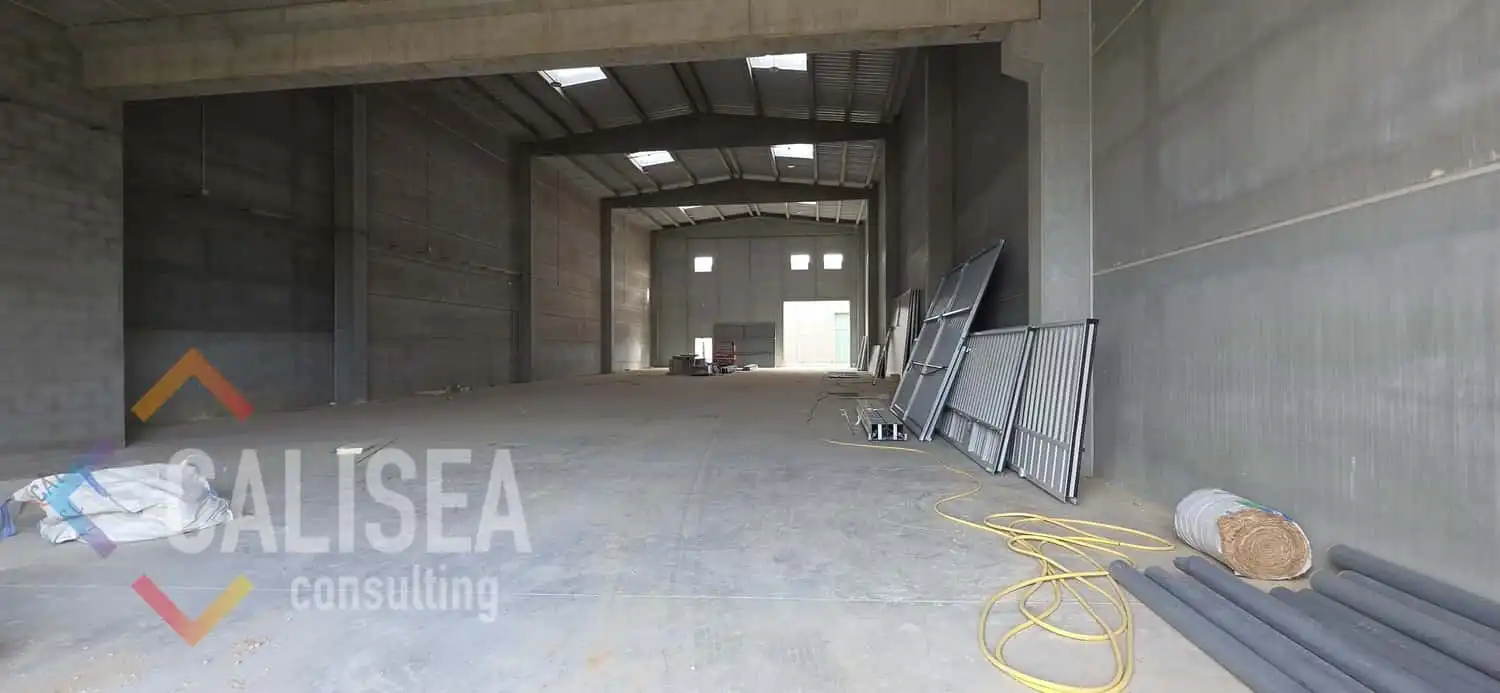 Nau industrial de lloguer a Carrer de la Premsa, 24, Can Vinyals