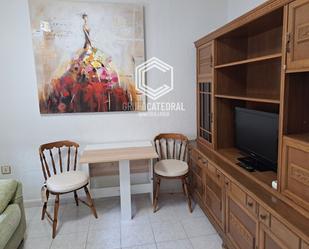 Living room of Flat to rent in Salamanca Capital  with Heating, Storage room and Furnished