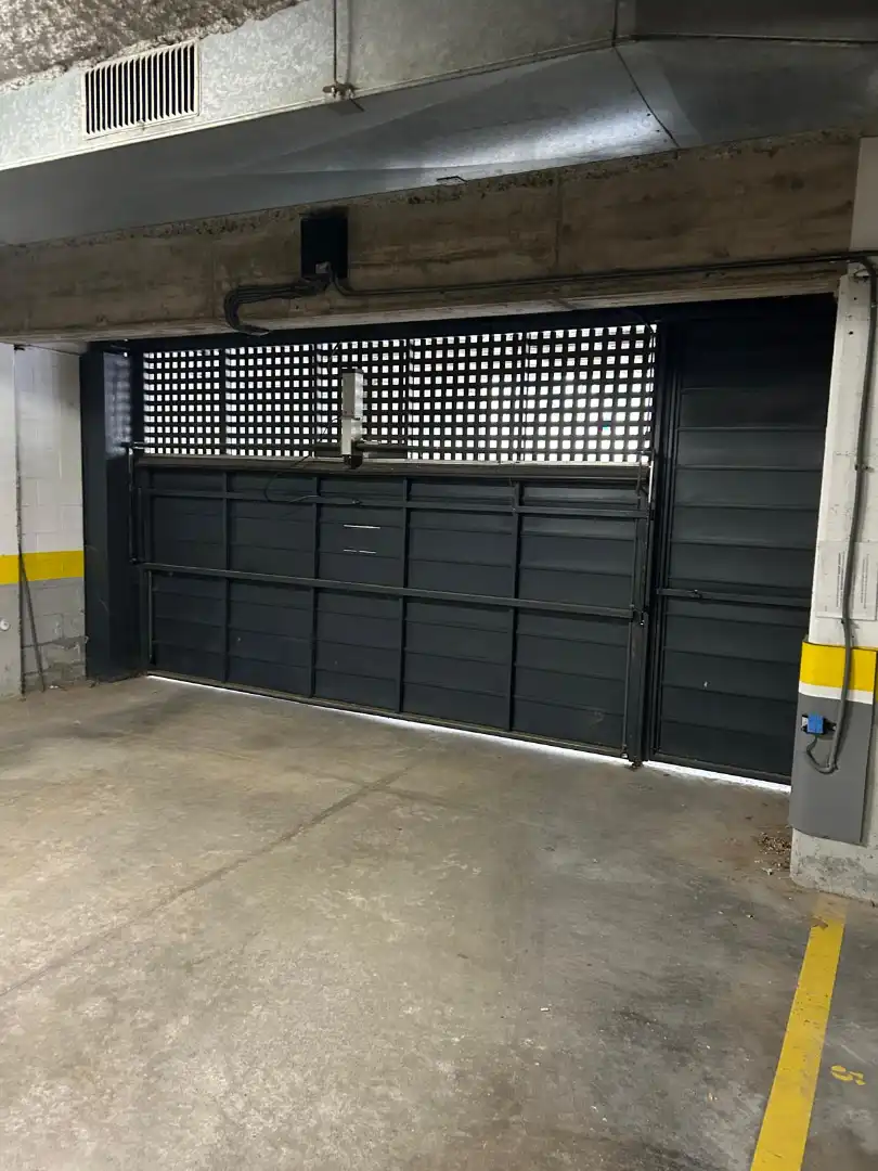Individual with lift for sale in Carrer Mestre Josep Simón 11, imagen 7