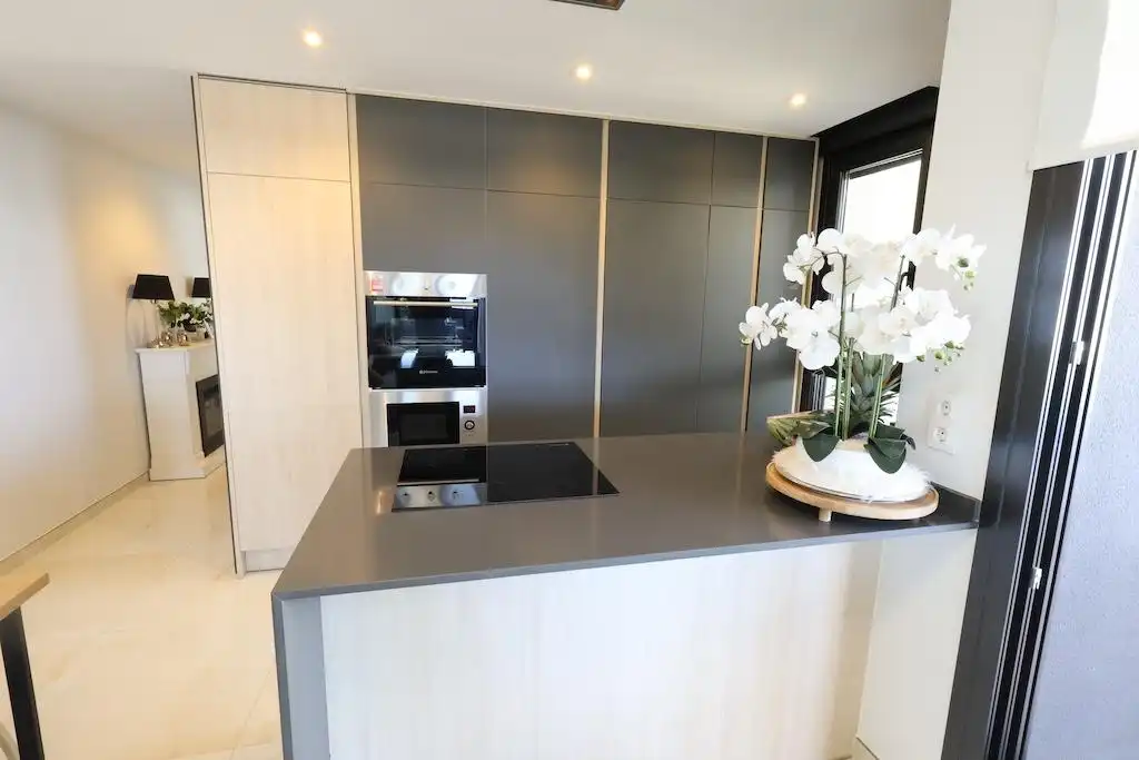 Cuina de Apartament en venda en Orihuela amb Aire condicionat, Traster i Piscina