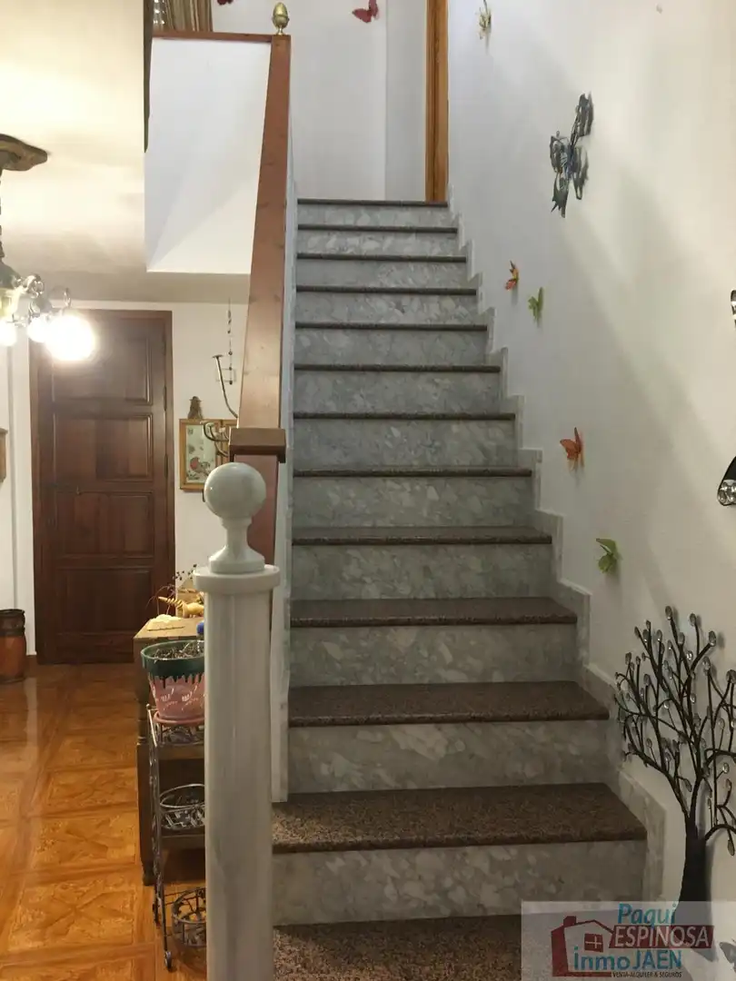Houses for sale in Villardompardo  with Terrace, Swimming Pool and Furnished