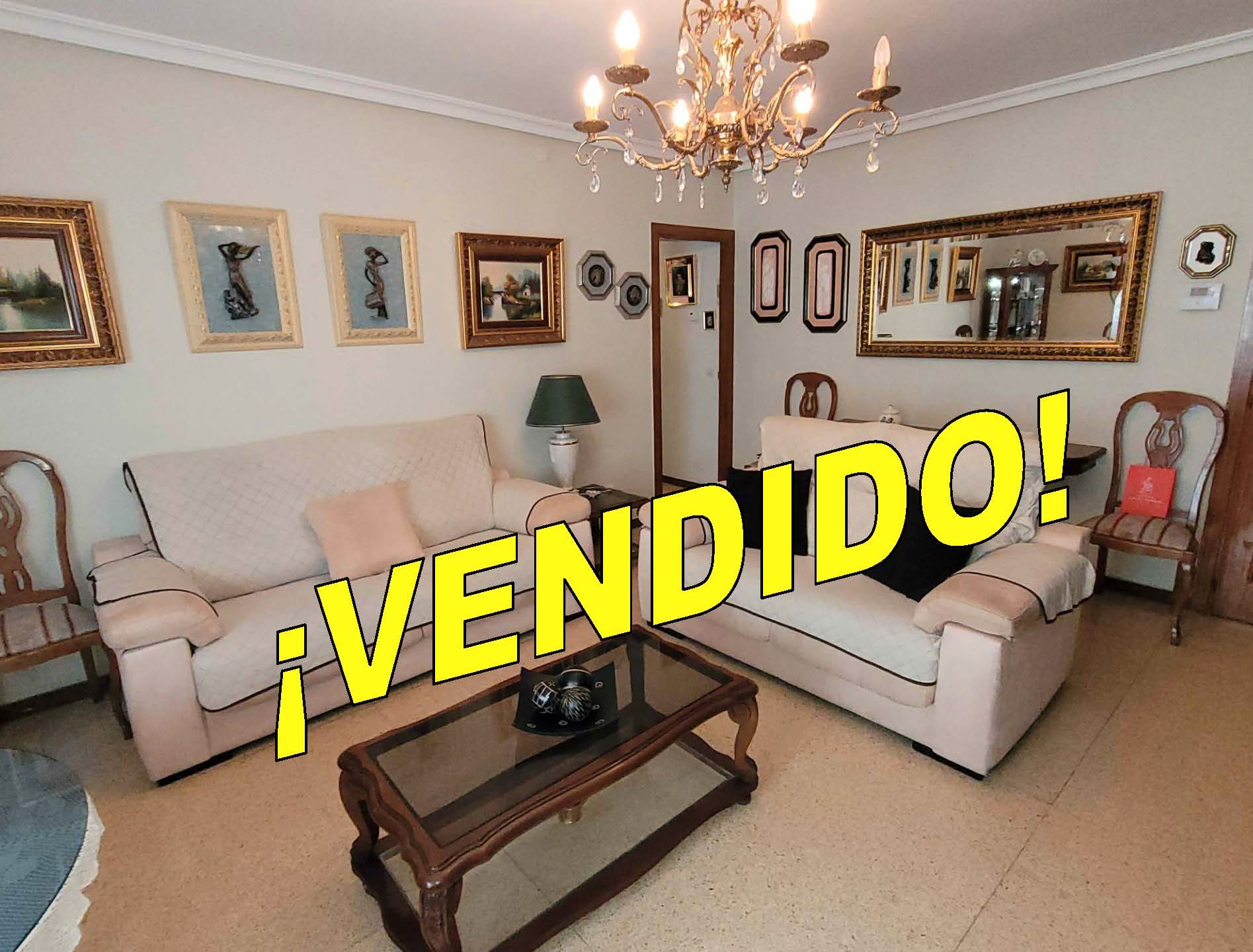 Bedroom of Flat for sale in Medina del Campo  with Heating, Furnished and Washing machine