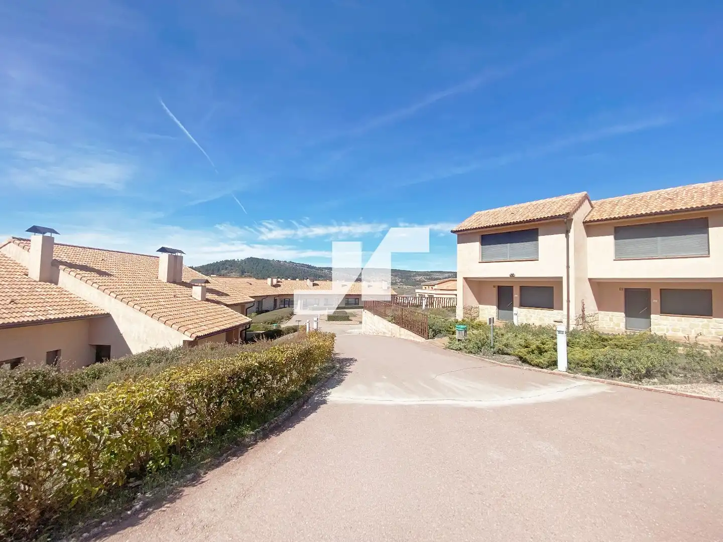 Vista exterior de Edificio en venta en Orea