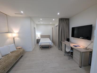 Bedroom of Loft for sale in  Madrid Capital  with Air Conditioner, Furnished and Oven