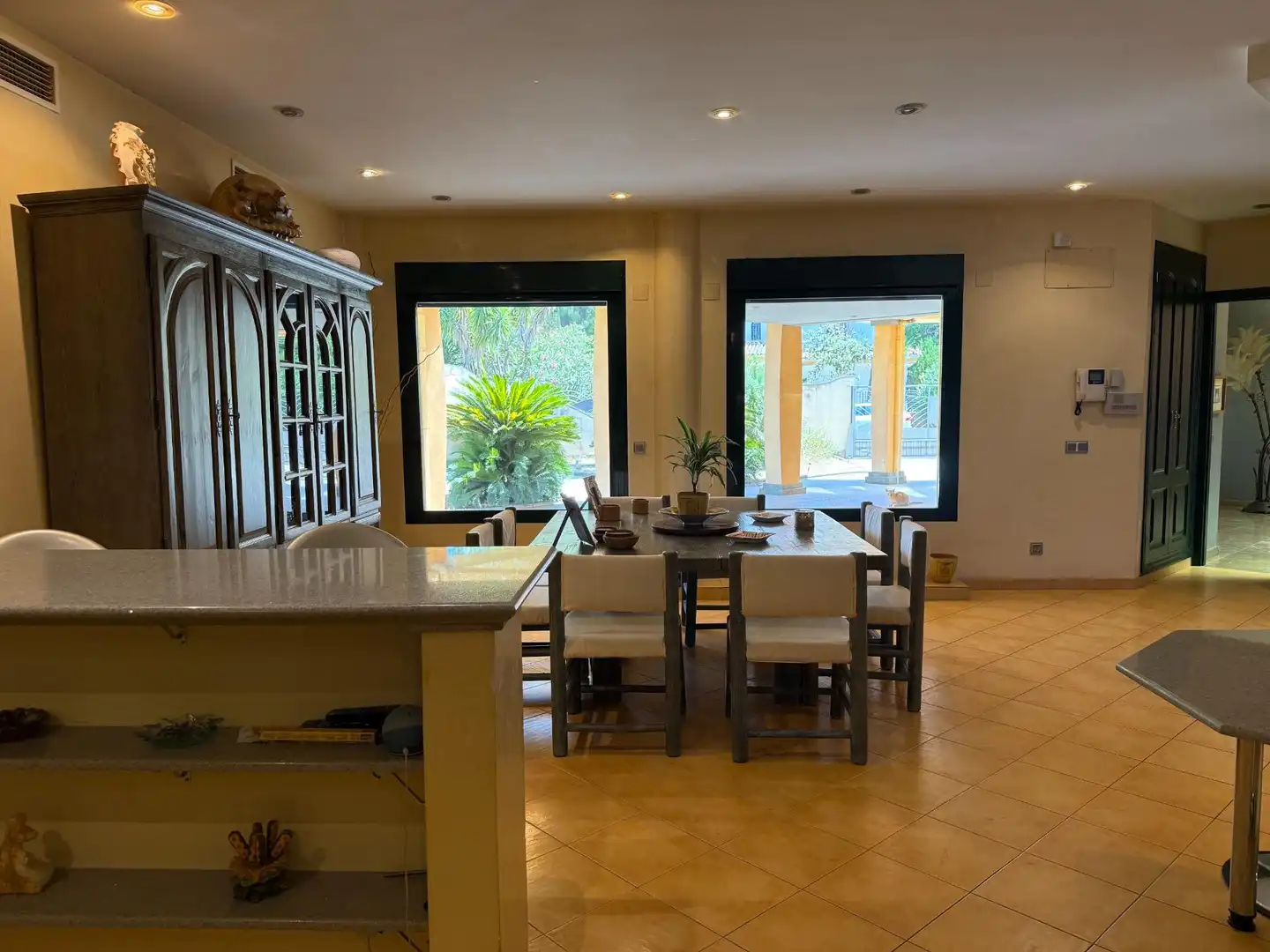 Comedor de Casa o chalet en venta en Gelves con Aire acondicionado, Jardín privado y Terraza