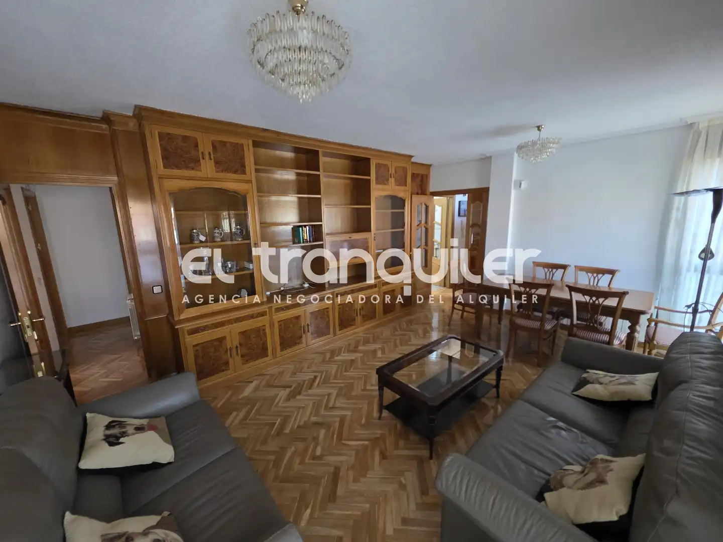 Sala d'estar de Pis de lloguer en Madrid amb Aire condicionat, Parquet i Piscina