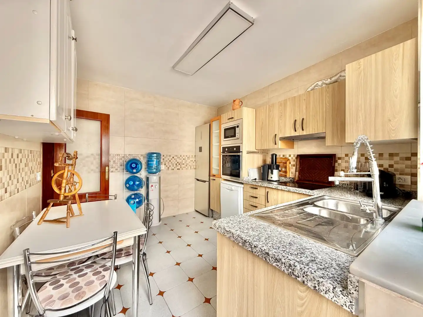 Cocina de Casa o chalet en venta en San Pedro del Pinatar con Aire acondicionado, Jardín privado y Terraza