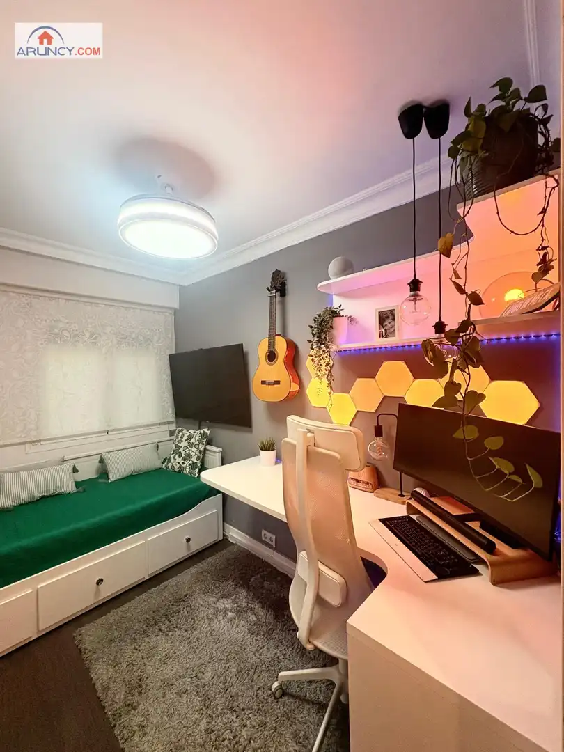 Flat for sale in Sevilla  with Air Conditioner and Furnished