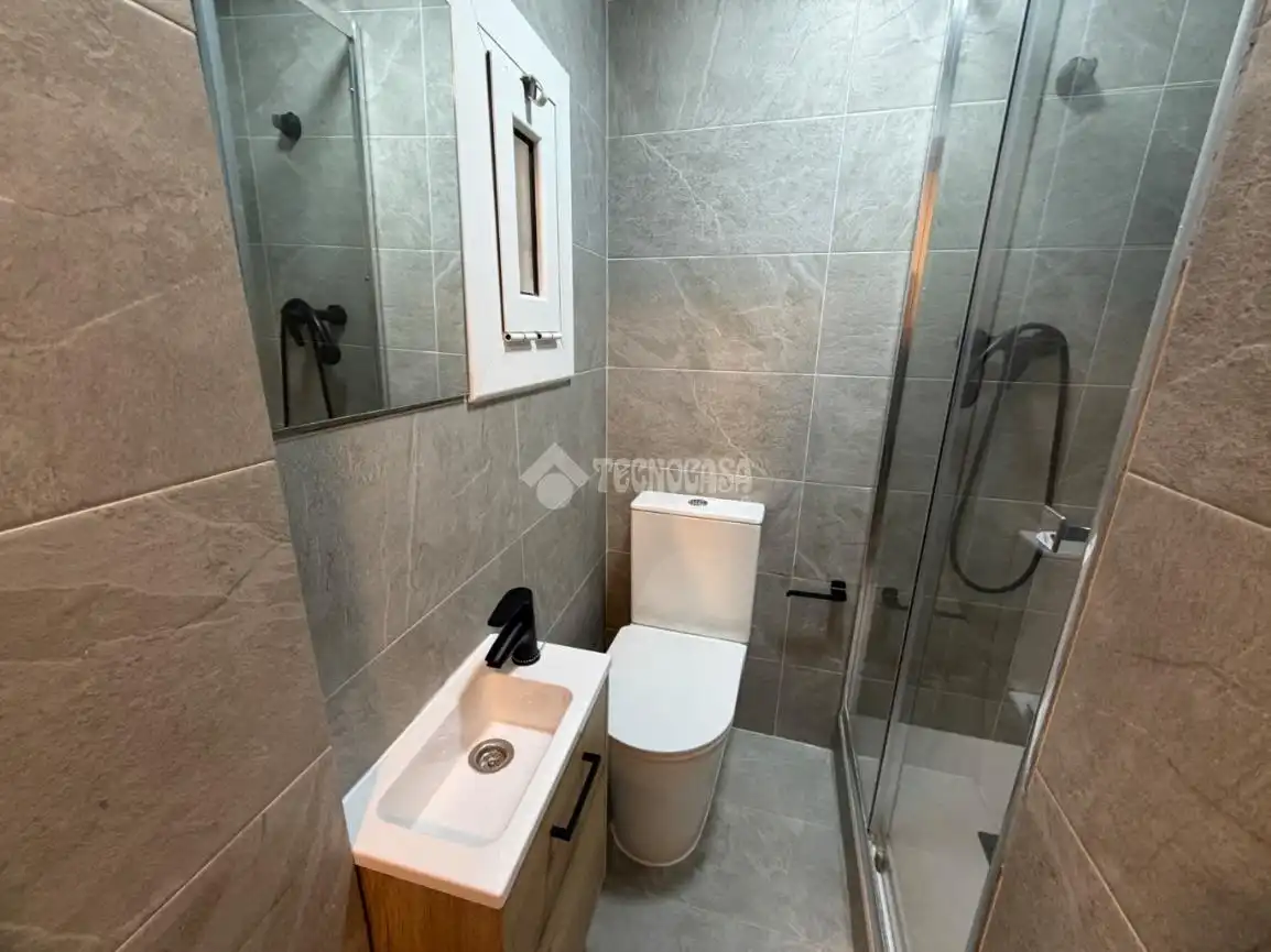 Flat with terrace for sale in Ciutat Vella, imagen 9