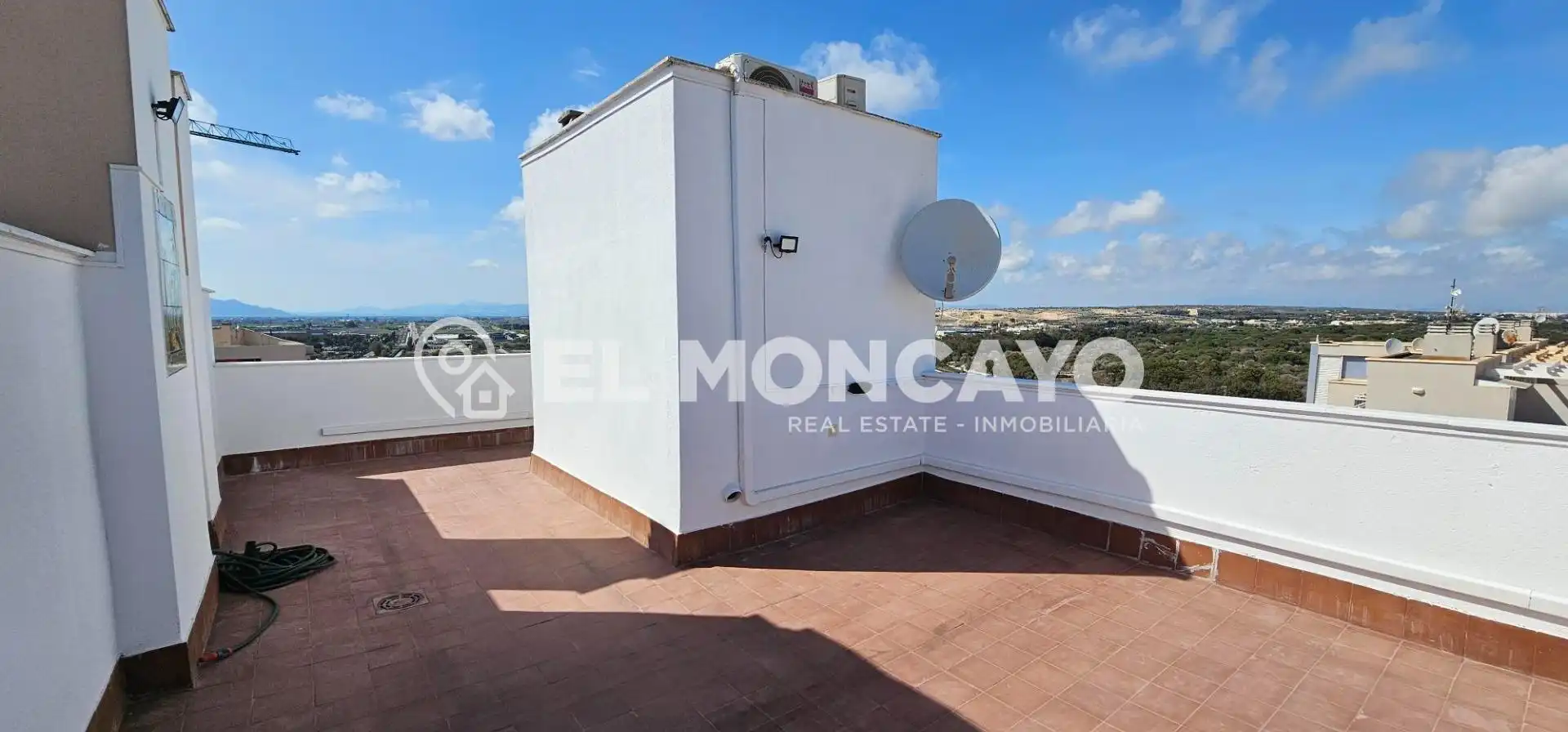 Terraza de Ático en venta en Guardamar del Segura con Aire acondicionado, Calefacción y Terraza