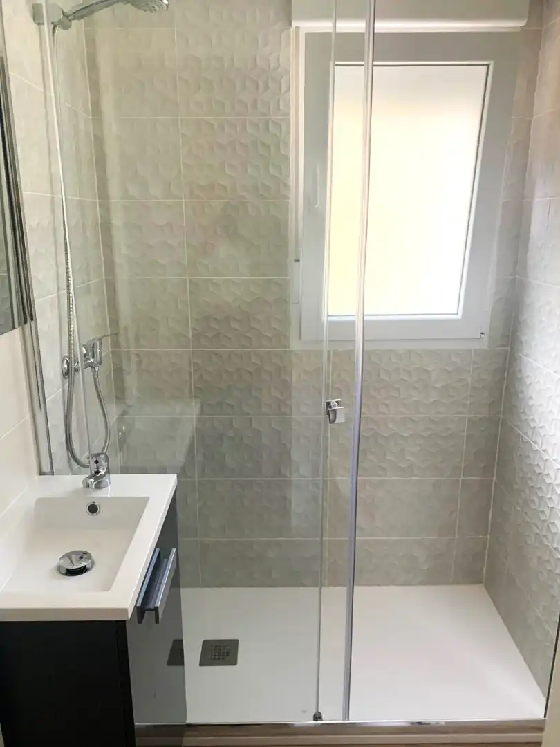 Baño de Piso en venta en Ávila con Calefacción, Amueblado y Horno