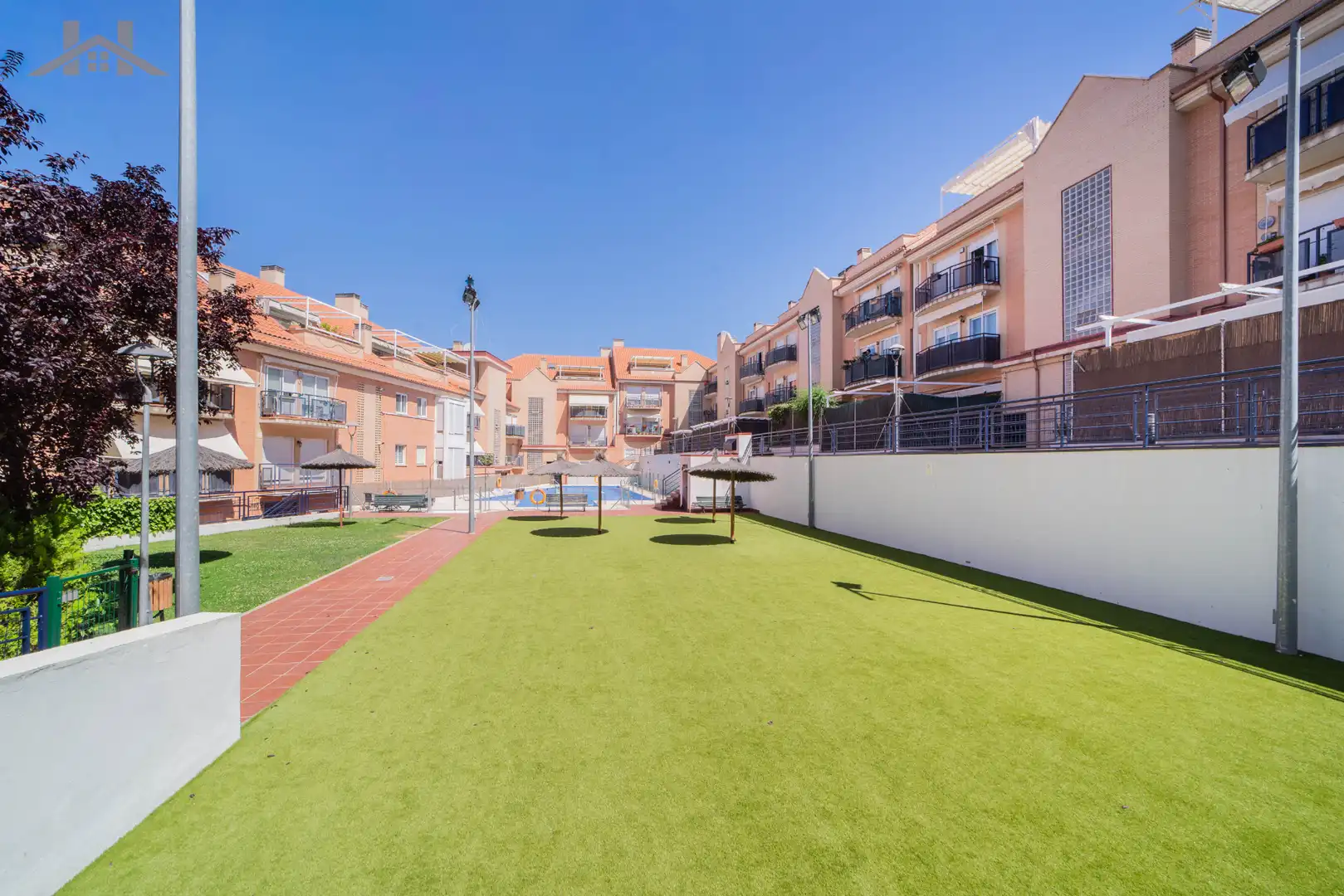 Exterior view of Duplexes for sale in Villanueva del Pardillo  with Air Conditioner, Heating and Parquet flooring