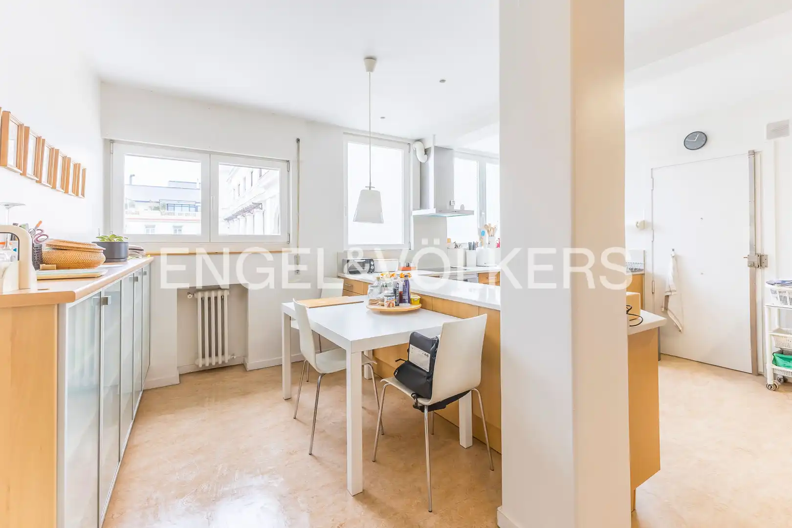 Kitchen of Flat for sale in Madrid  with Air Conditioner, Heating and Parquet flooring