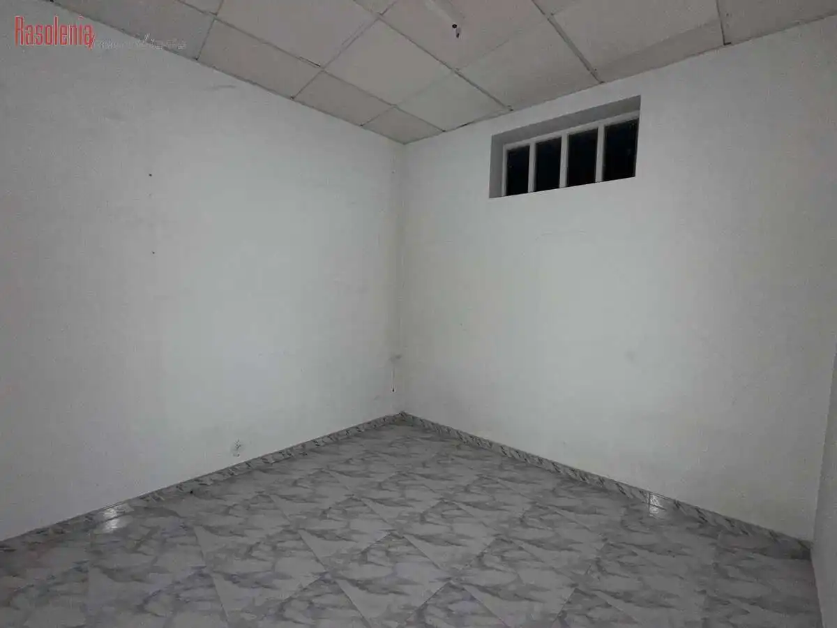 Commercial properties for sale in Bóveda