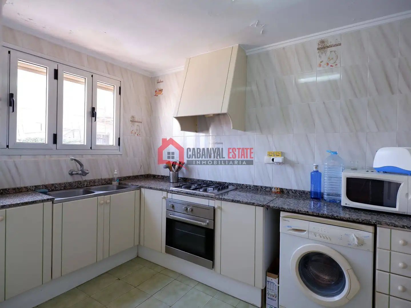 Cocina de Apartamento en venta en Valencia con Aire acondicionado, Jardín privado y Trastero