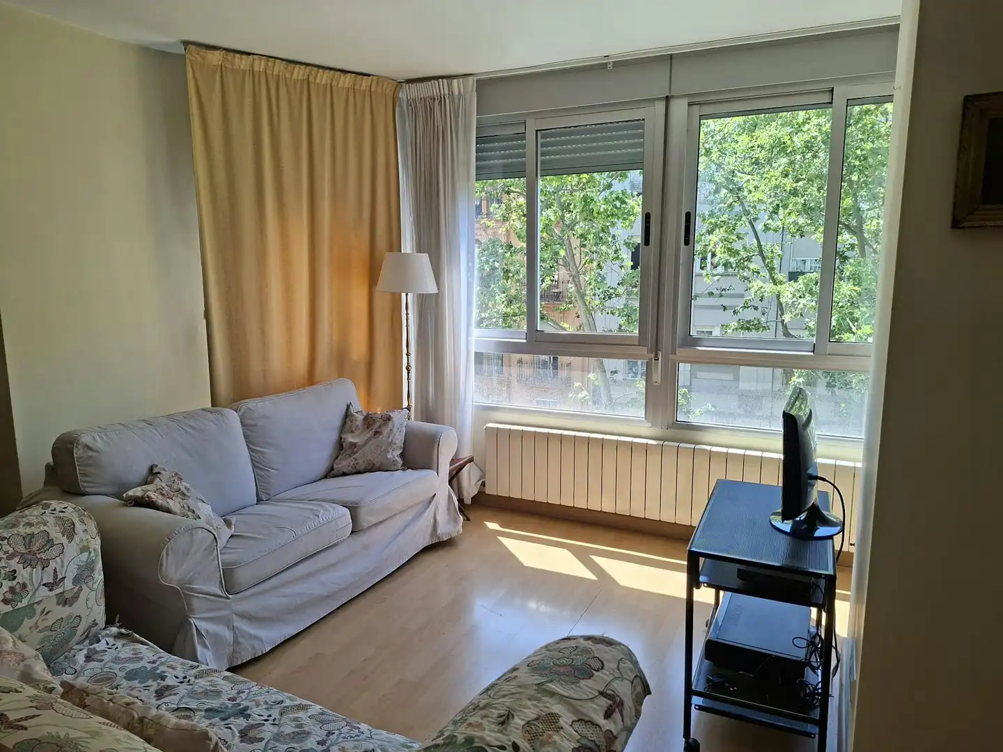 Living room of Flat for rent in Valencia  with Air Conditioner, Furnished and Washing machine