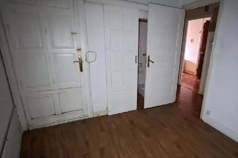 Piso en venta en A Coruña Capital  con Trastero y Alarma