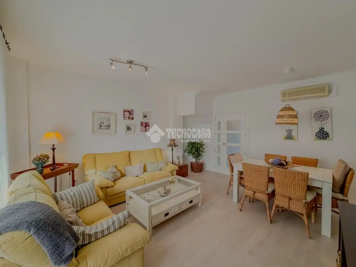 Sala de estar de Piso en venta en Rota con Aire acondicionado, Calefacción y Jardín privado