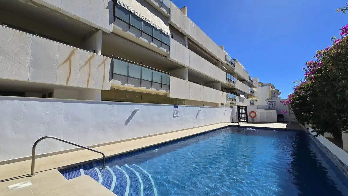 Swimming pool of Apartments for rent in Marbella  with Air Conditioner, Terrace and Community pool