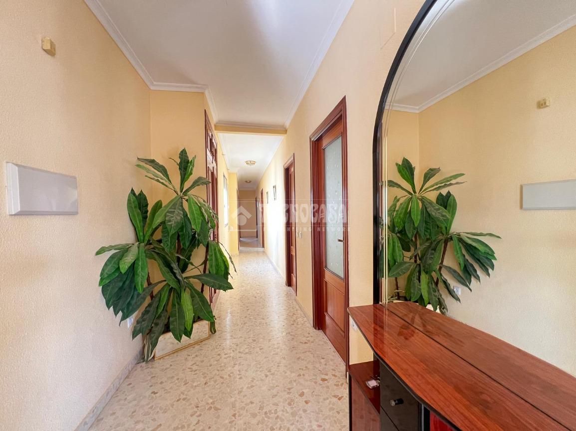 Flat for sale in Puente Genil  with Air Conditioner and Heating